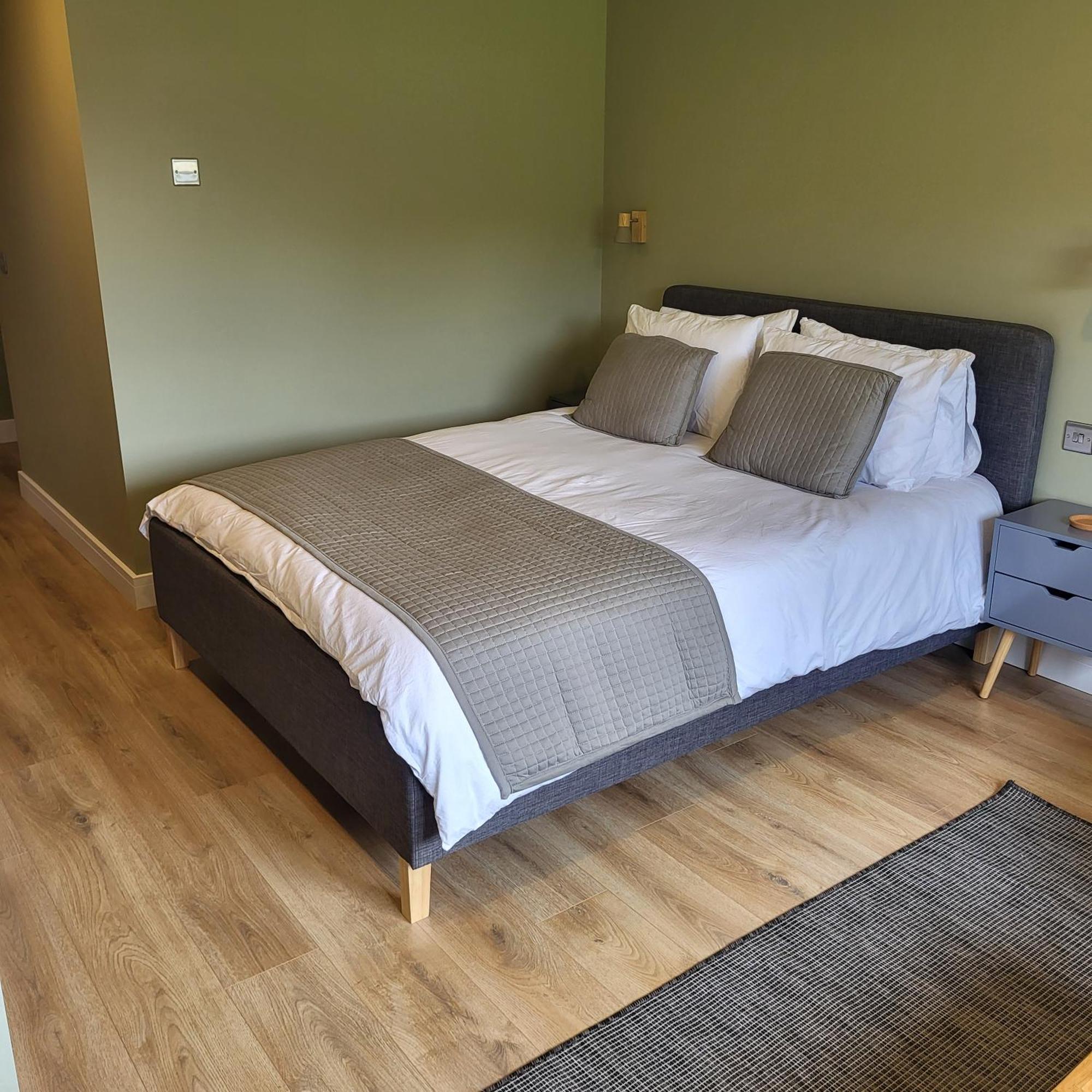 Open Acres Accommodation And Airport Parking Backwell Esterno foto