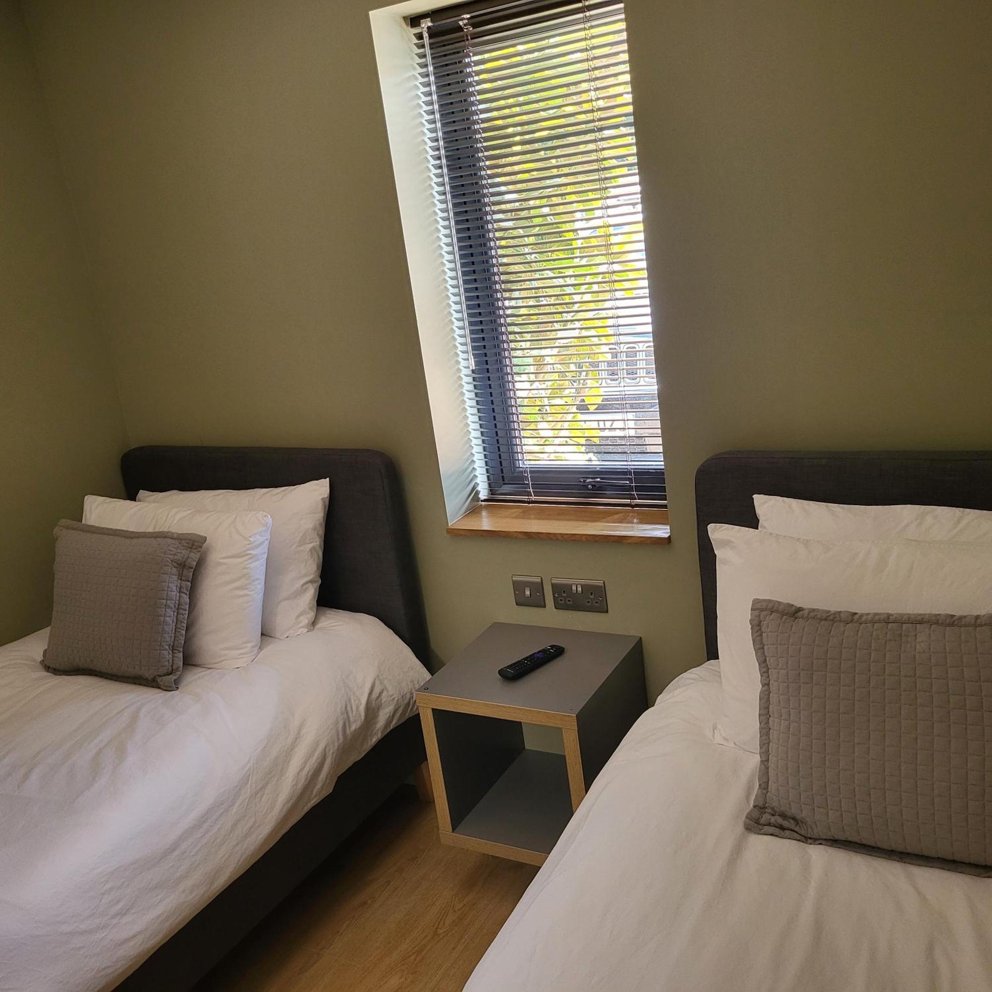 Open Acres Accommodation And Airport Parking Backwell Esterno foto